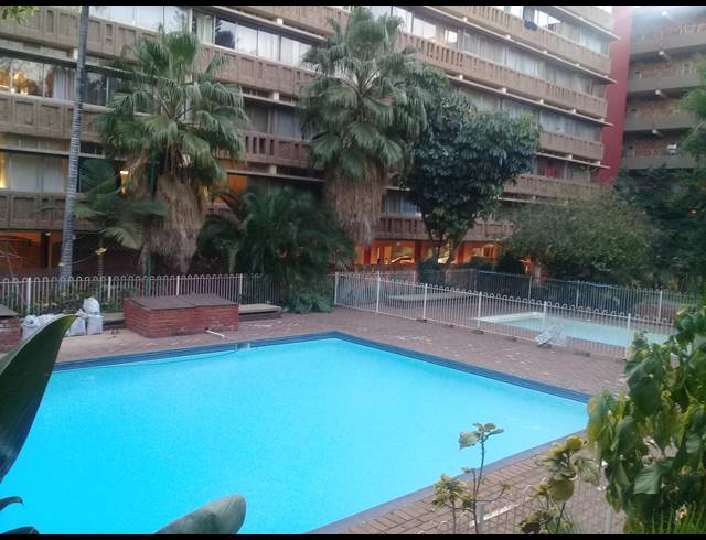1 BEDROOM FLAT FOR SALE IN MUCKLENEUK